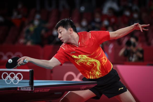 乐鱼足篮电竞竞猜-28日回顾：赛艇跳水各夺一金 石智勇夺金牌破纪录